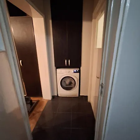 Merchantee Apartment *